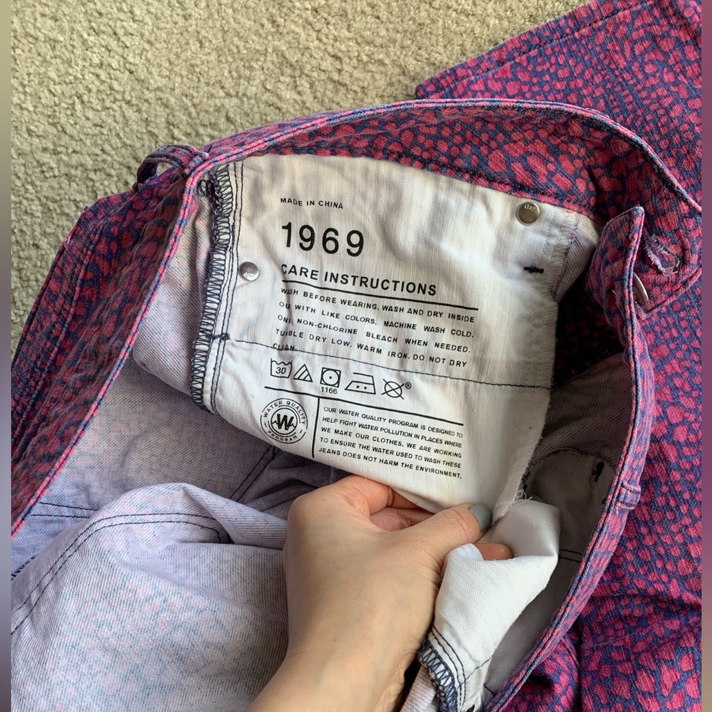 Purple-Blue Patterns Pants, Size 31 - Picture 6 of 16